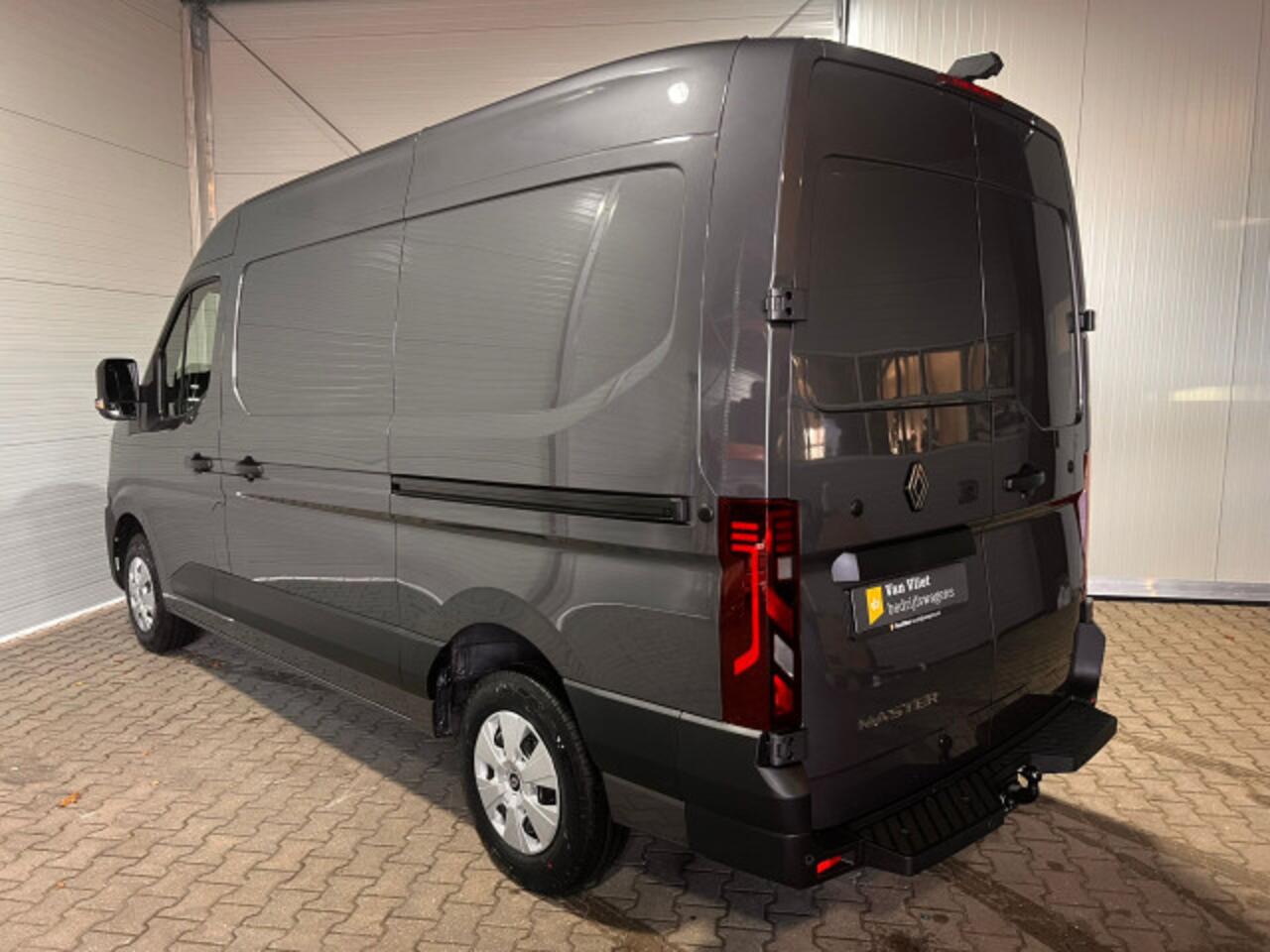 Renault MASTER T35 2.0 dCi 170 L2H2 Extra VVB EDITION Dubbele schuifdeur ASHPALT GREY VVB332 BPM vrij! Benut nu nog uw voordeel!
