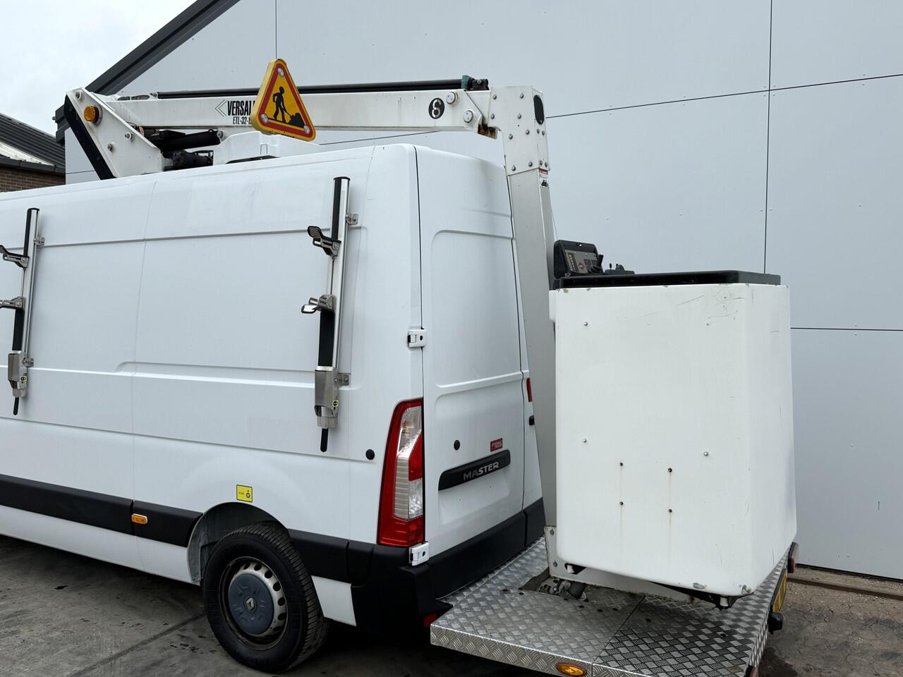 Renault MASTER 130pk T35 2.3 DCi Hoogwerker Hubarbeitsbühne 12,5 Meter Versalift Airco Cruise Control