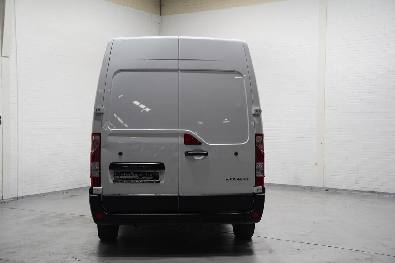 Renault MASTER 2.3 dCi 135 L2H2 Comfort Airco, Apple Carplay Navi, PDC achter, 3-Zits