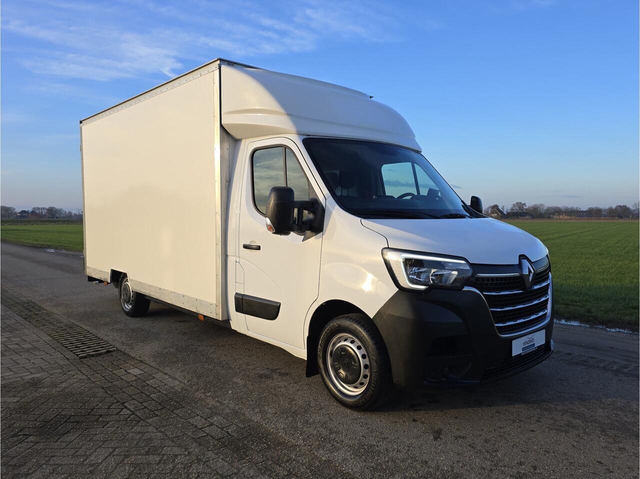 Renault MASTER T35 2.3 dCi LowLiner - 146 Pk - Euro 6 - Navi - Airco - Cruise Control - Bakwagen - Paardenwagen - Verkoopwagen