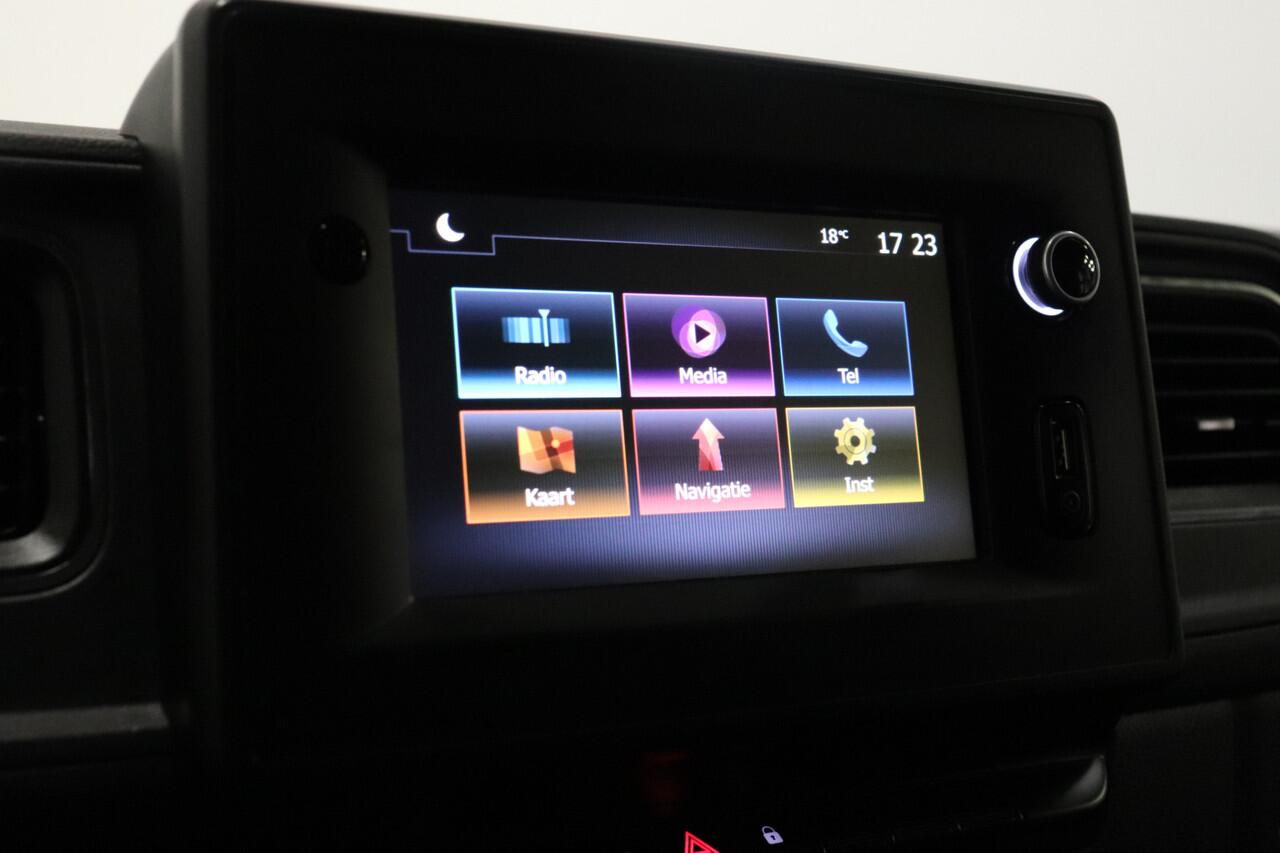 Renault MASTER 2.3 dCi 135PK L2H2 EURO 6 - Airco - Navi - Cruise - Imperiaal - ¤17.900,- Excl.