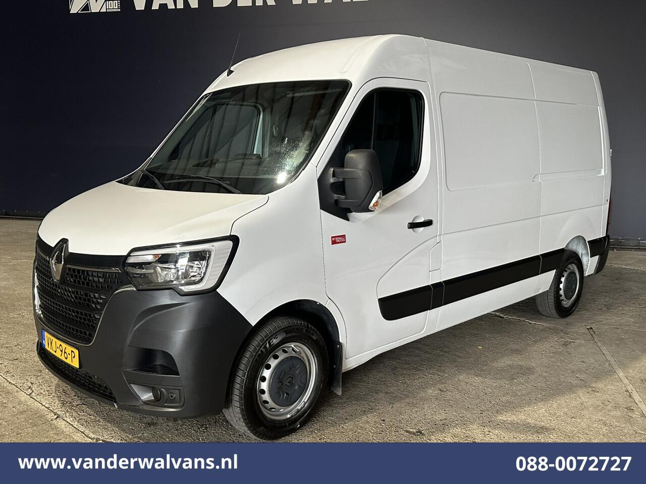 Renault MASTER 2.3 dCi 135pk L2H2 Euro6 Airco | Camera | Navigatie | Cruisecontrol | 2500kg Trekhaak | Bijrijdersbank, Parkeersensoren
