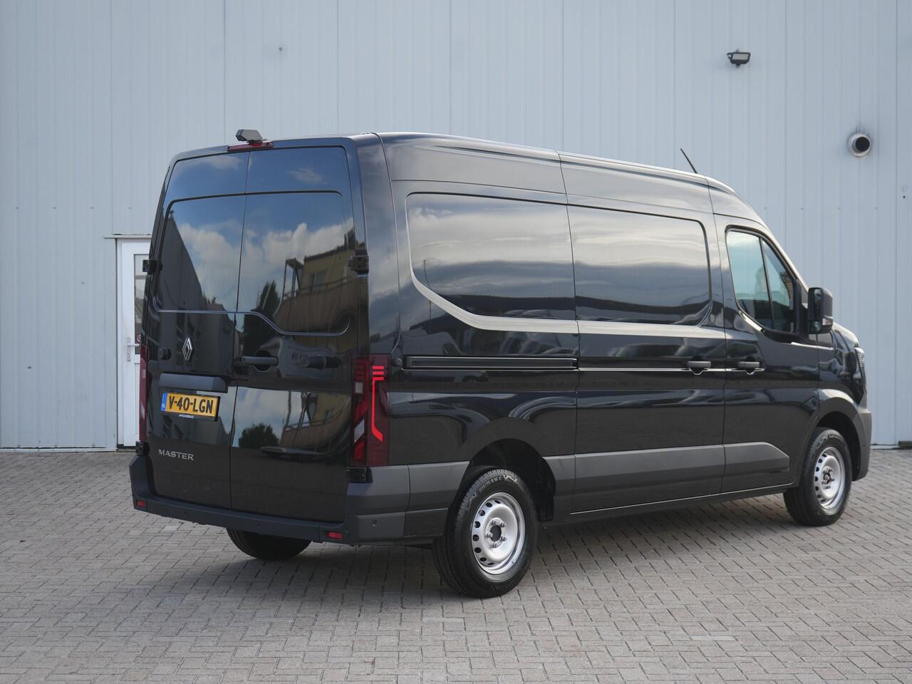 Renault MASTER T35 2.0 dCi 170 L2H2 Extra - VOORRAADVOORDEEL - Achteruitrijcamera - Cruise Control - Apple Carplay/Android Auto