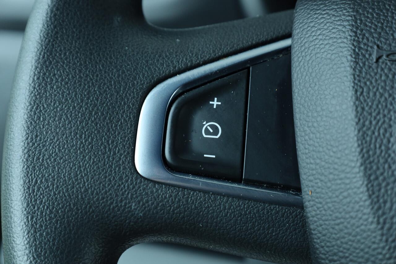 Renault MASTER T35 2.3 dCi 135 L3H2 Comfort | Navi | Airco | Cruise