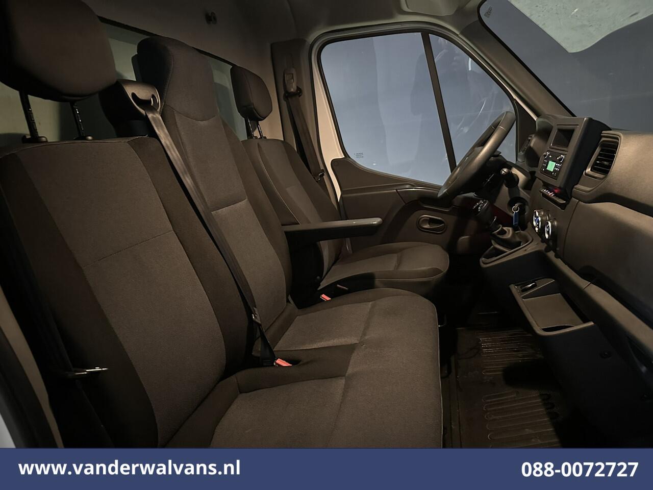 Renault MASTER 2.3 dCi 145pk Bakwagen Laadklep Euro6 Airco | LED | 990kg laadvermogen Bijrijdersbank,