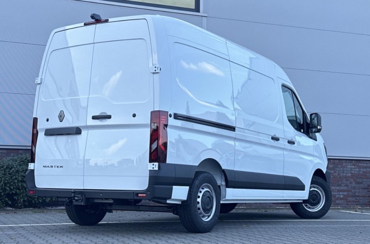 Renault MASTER T35 2.0 dCi 130 L2H2 Advance Camera / Carplay / laadruimte pakket / All season