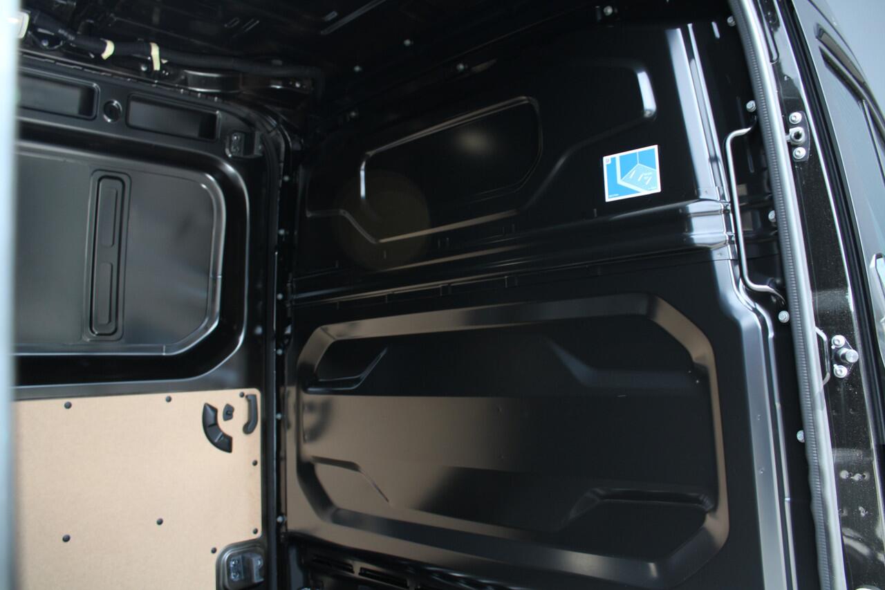 Renault MASTER T35 2.0 dCi 170pk L2H2 Extra - Navigatie - Blind Spot - Camera - Stoelverwarming - Verwarmde voorruit - Rijklaar