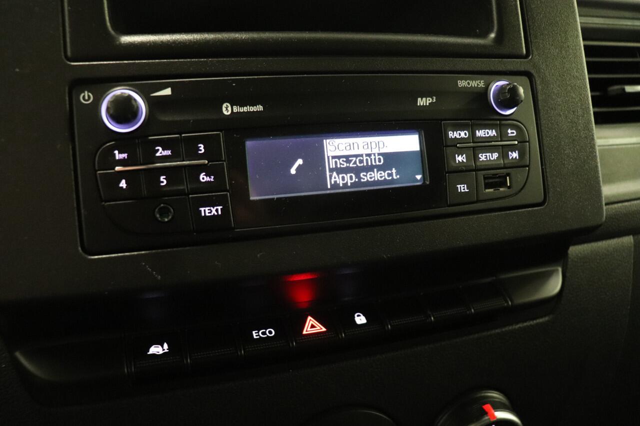 Renault MASTER 2.3 dCi 136PK EURO 6 - Airco - Cruise - Trekhaak - ¤ 15.900,- Excl.