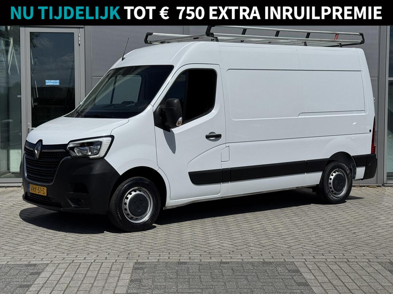 Renault MASTER T35 2.3 dCi 135 L2H2 Comfort | AIRCO | PARKEER SENSOREN | IMPERIAAL | TREKHAAK |
