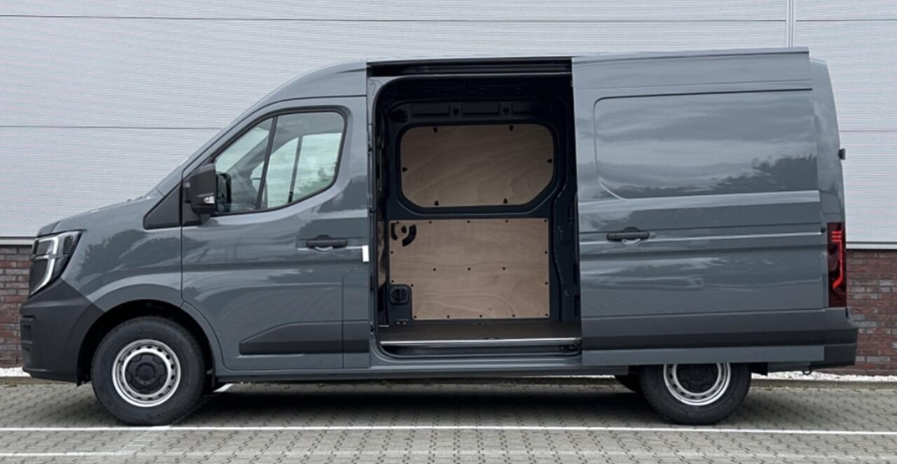 Renault MASTER T35 2.0 dCi 130 L2H2 Advance Camera / Laadruimte betimmering / Trekhaak / All season