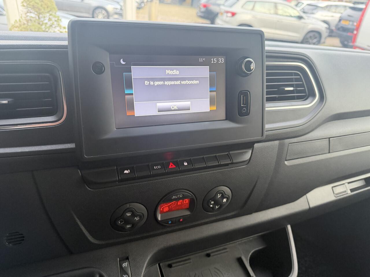 Renault MASTER T35 2.3 dCi 135 L3H2 Work Edition 2023 Km 83.000 Uniek Vol optie !!