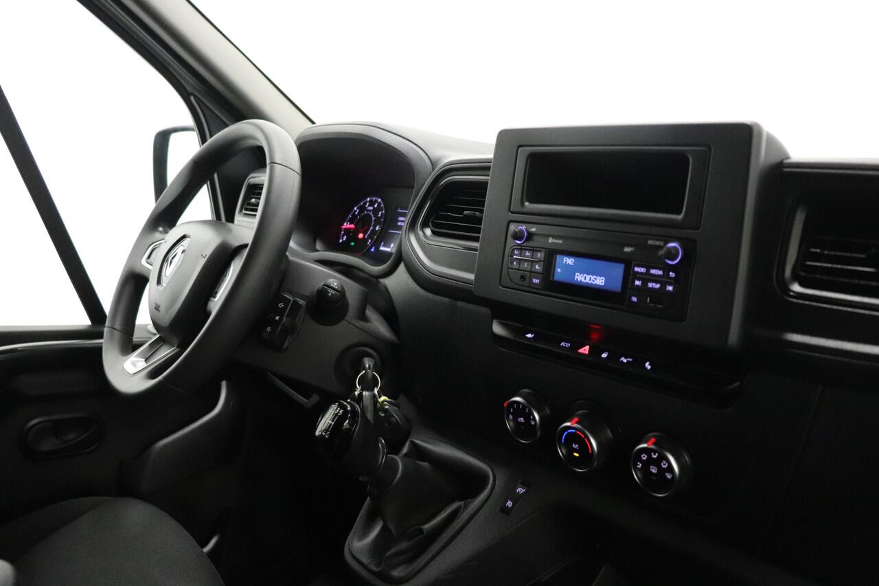 Renault MASTER 2.3 dCi 135PK L2H2 EURO 6 - Airco - Cruise - Camera - ¤ 14.900,- Excl.