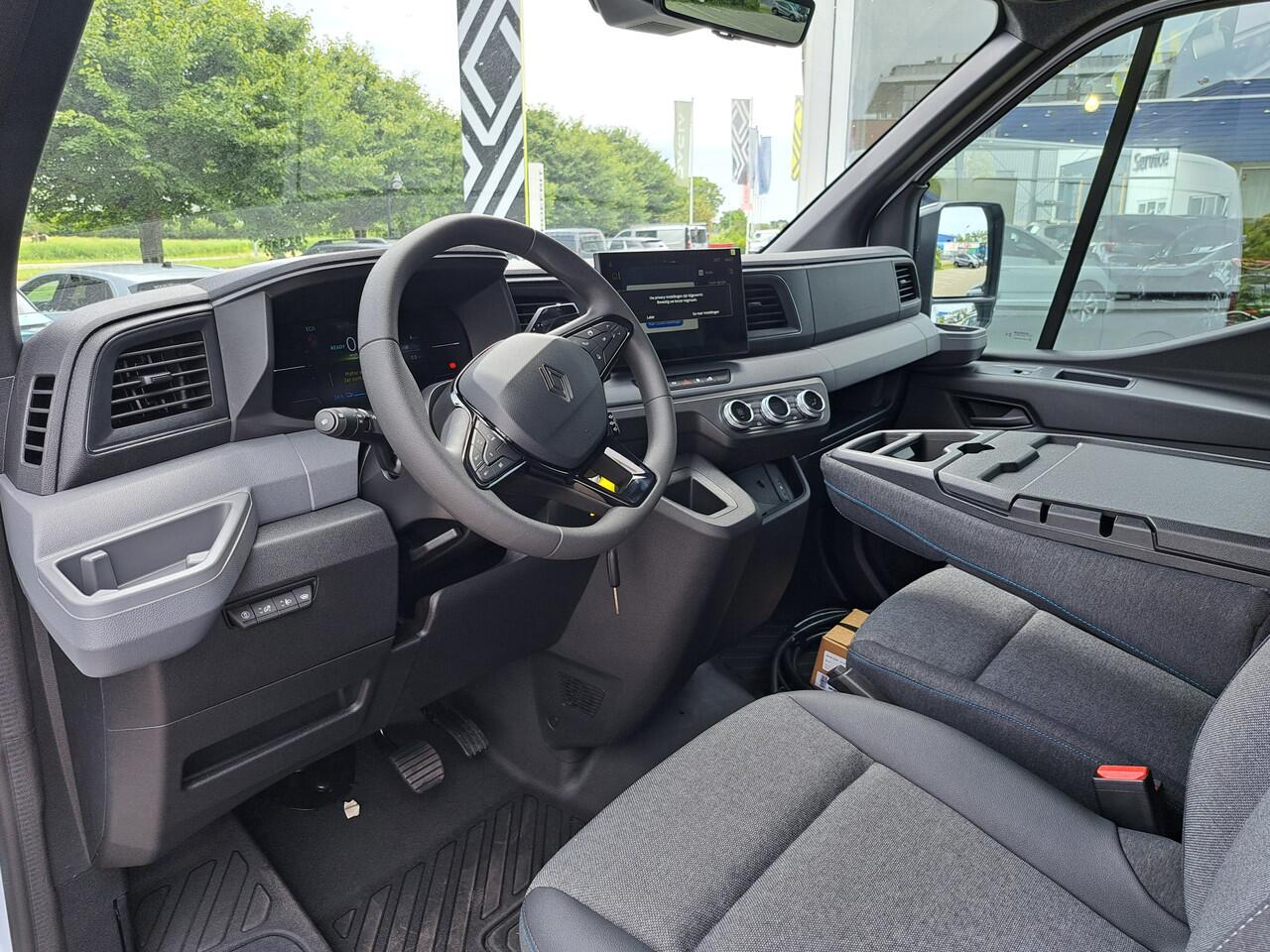 Renault MASTER E-Tech T35 L2H2 Extra long range 87 kWh | 22kW AC en 130kW DC laden | Navigatie | Camera | NIEUW UIT VOORRAAD LEVERBAAR |