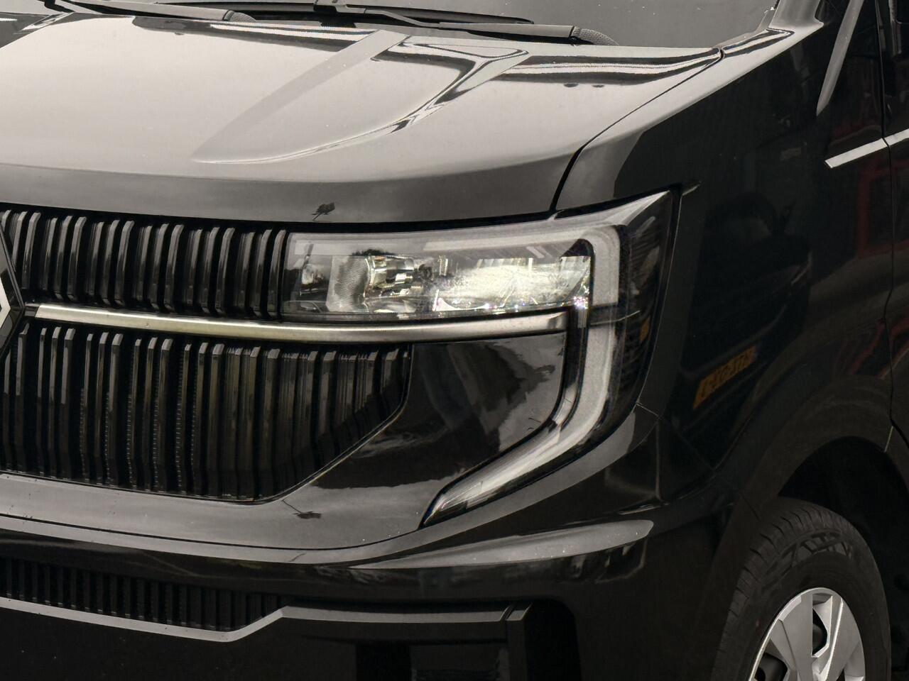 Renault MASTER T35 2.0 dCi 170pk L3 Extra Unieke uitvoering / Oprijwagen Katax opbouw / Alles in kleur gespoten / Carplay / Laadvermogen 1219 kg