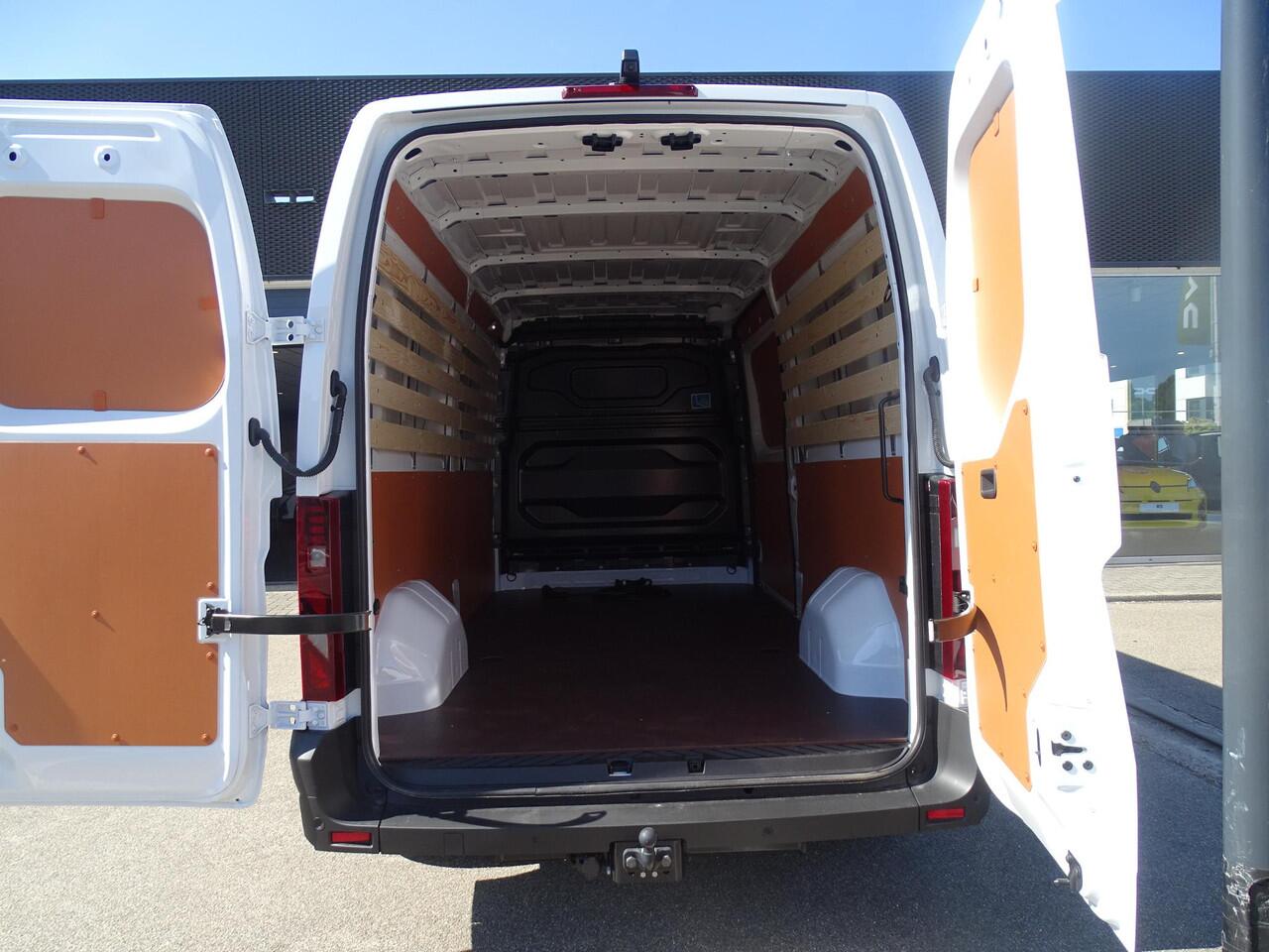 Renault MASTER E-Tech T35 L3H2 Advance long range 87 kWh GOOGLE NAVI / ADDITIONELE PARKEERHULP / VERWARMBARE VOORRUIT