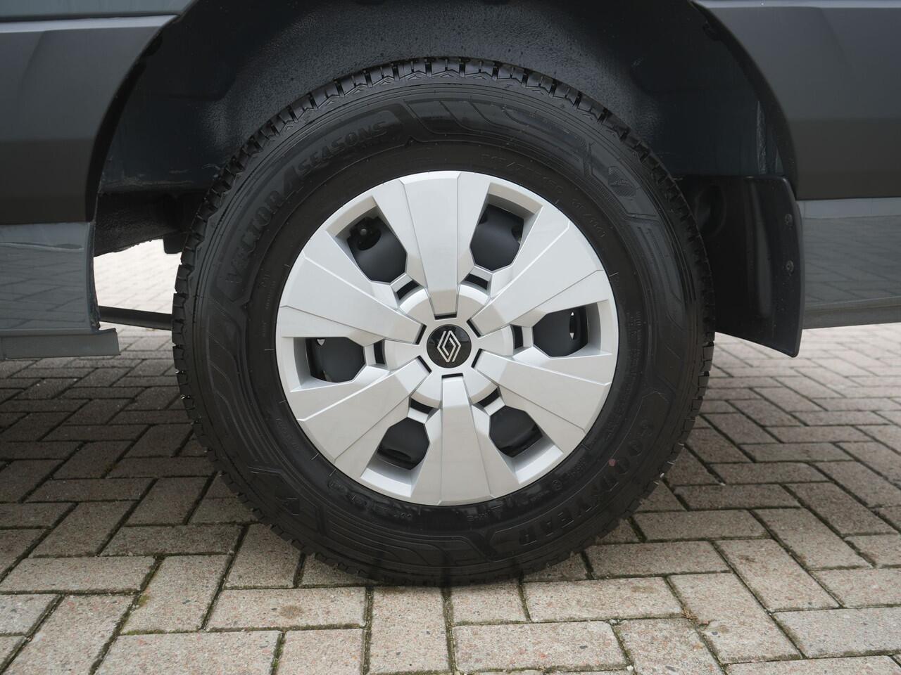 Renault MASTER T35 2.0 dCi 170 L2H2 Extra - Occasion Lease vanaf ¤649 p/m - VOORRAADVOORDEEL - 170 PK! - Trekhaak - Laadruimtebetimmering - All Seasonbanden - Achteruitrijcamera - Stoelverwarming - Cruise Control - Trekhaak