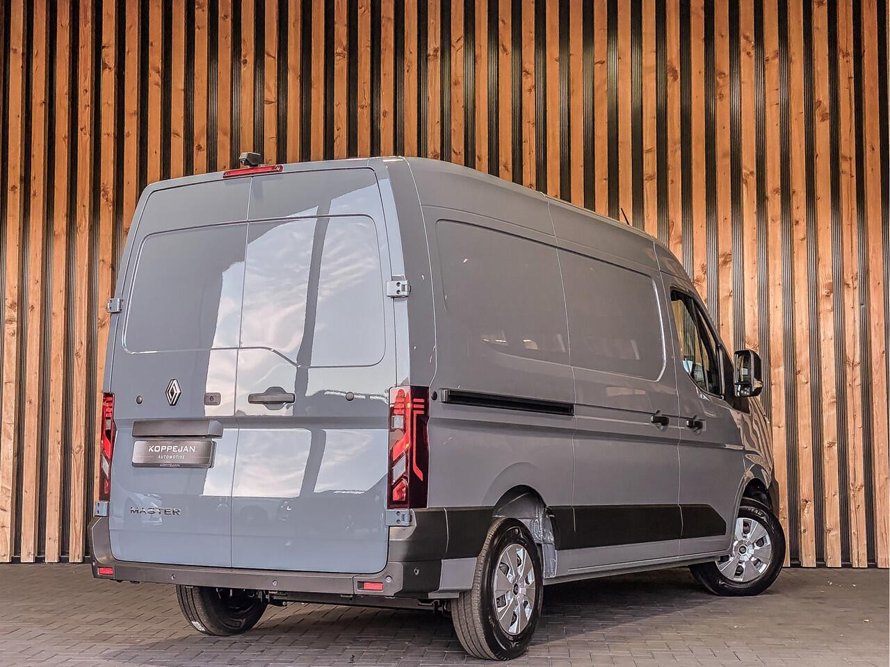 Renault MASTER T35 2.0 dCi 170PK L2H2 Extra | BPM VRIJ! | R-LINK | STOELVERWARMING | CAMERA | BETIMMERING |