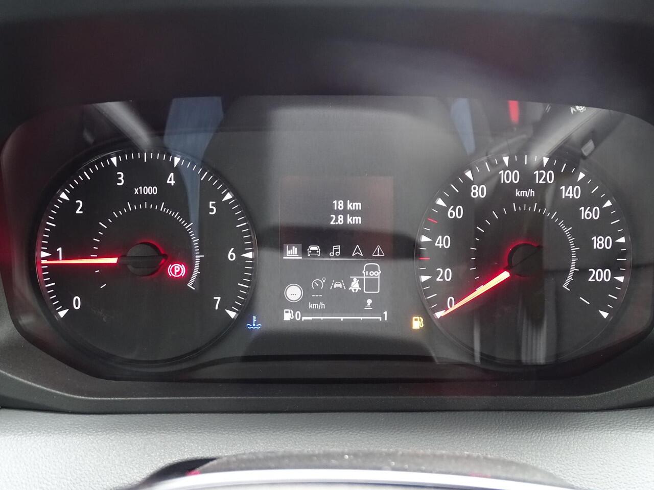 Renault MASTER T35 2.0 dCi 130 L2H2 Advance METALLIC LAK / APPLE CARPLAY & ANDROID AUTO