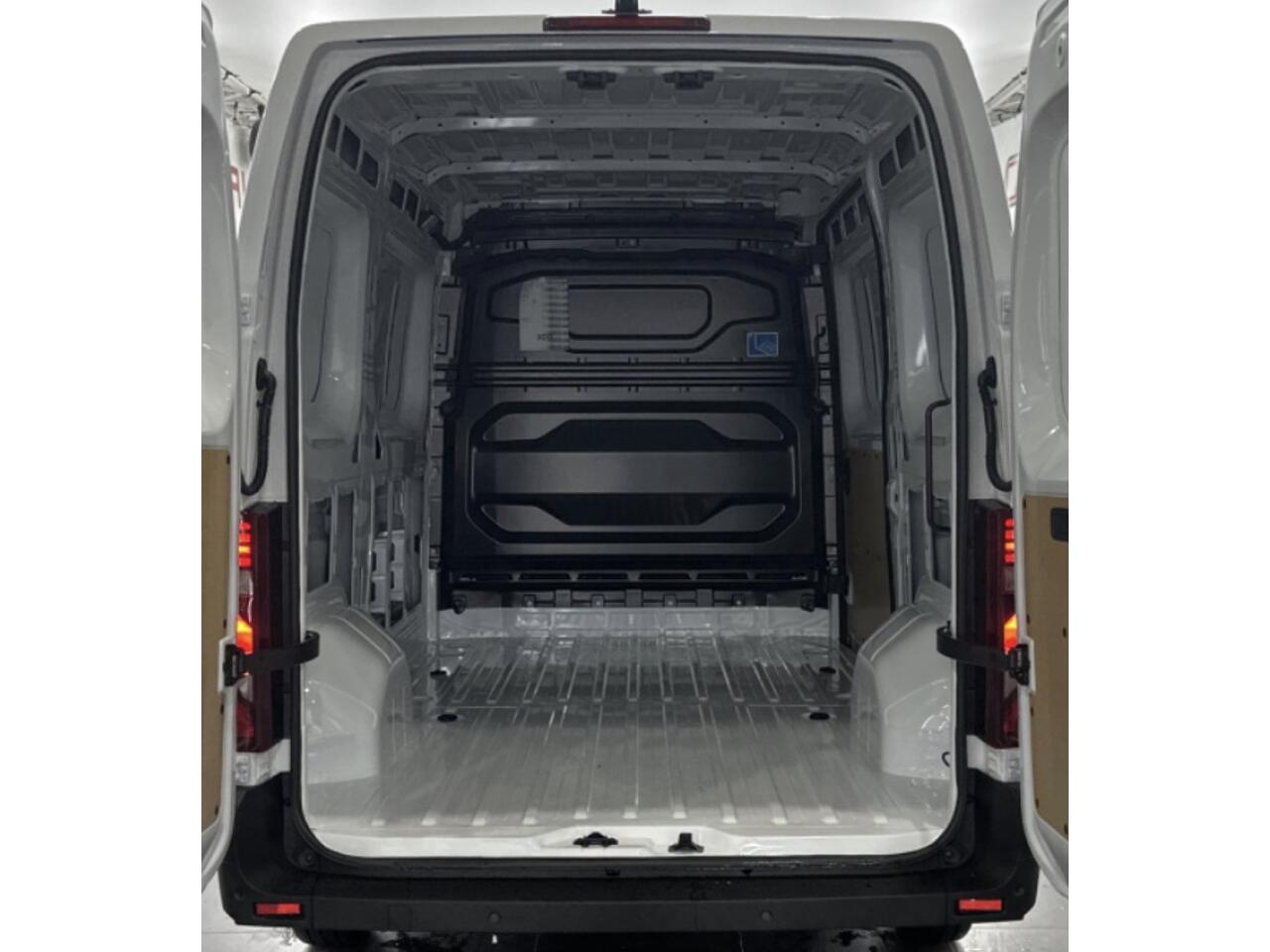 Renault MASTER T35 2.0 dCi 130 L2H2 Start Carplay / Camera / Airco