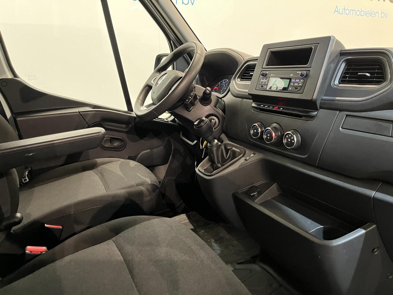 Renault MASTER 2.3 dCi 145 PK L3 DC Dubbel Cabine Open Laadbak / Euro 6 / Airco / Trekhaak / Cruise Control / DC 7 Pers. / 24.400 KM !!