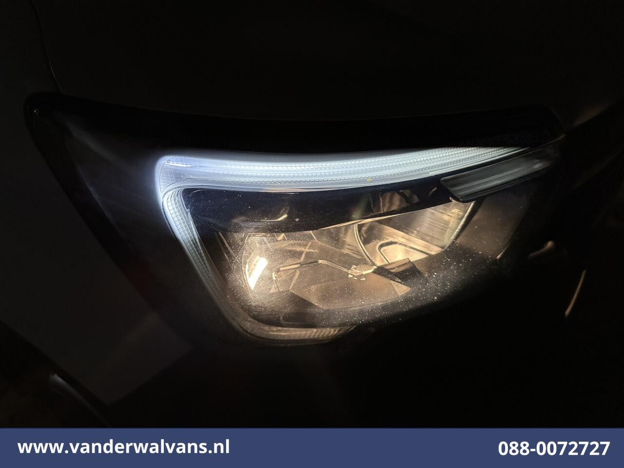 Renault MASTER 2.3 dCi 145pk Bakwagen Laadklep Euro6 Airco | LED | 990kg laadvermogen Bijrijdersbank, 20.5m3 KUUB