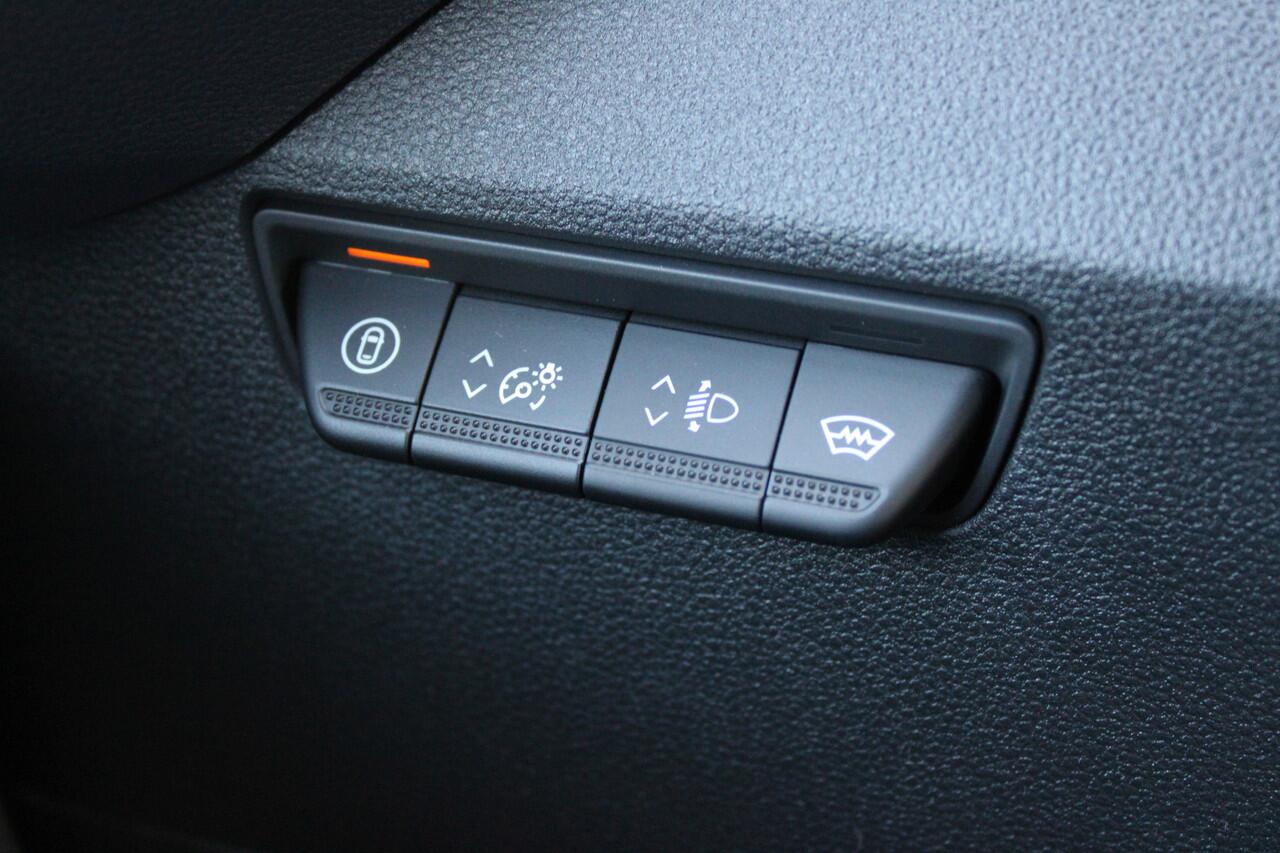 Renault MASTER T35 2.0 dCi 170pk L2H2 Extra - 2x Schuifdeur - Navigatie - Blind Spot - Camera - Stoelverwarming - Verwarmde voorruit - Rijklaar