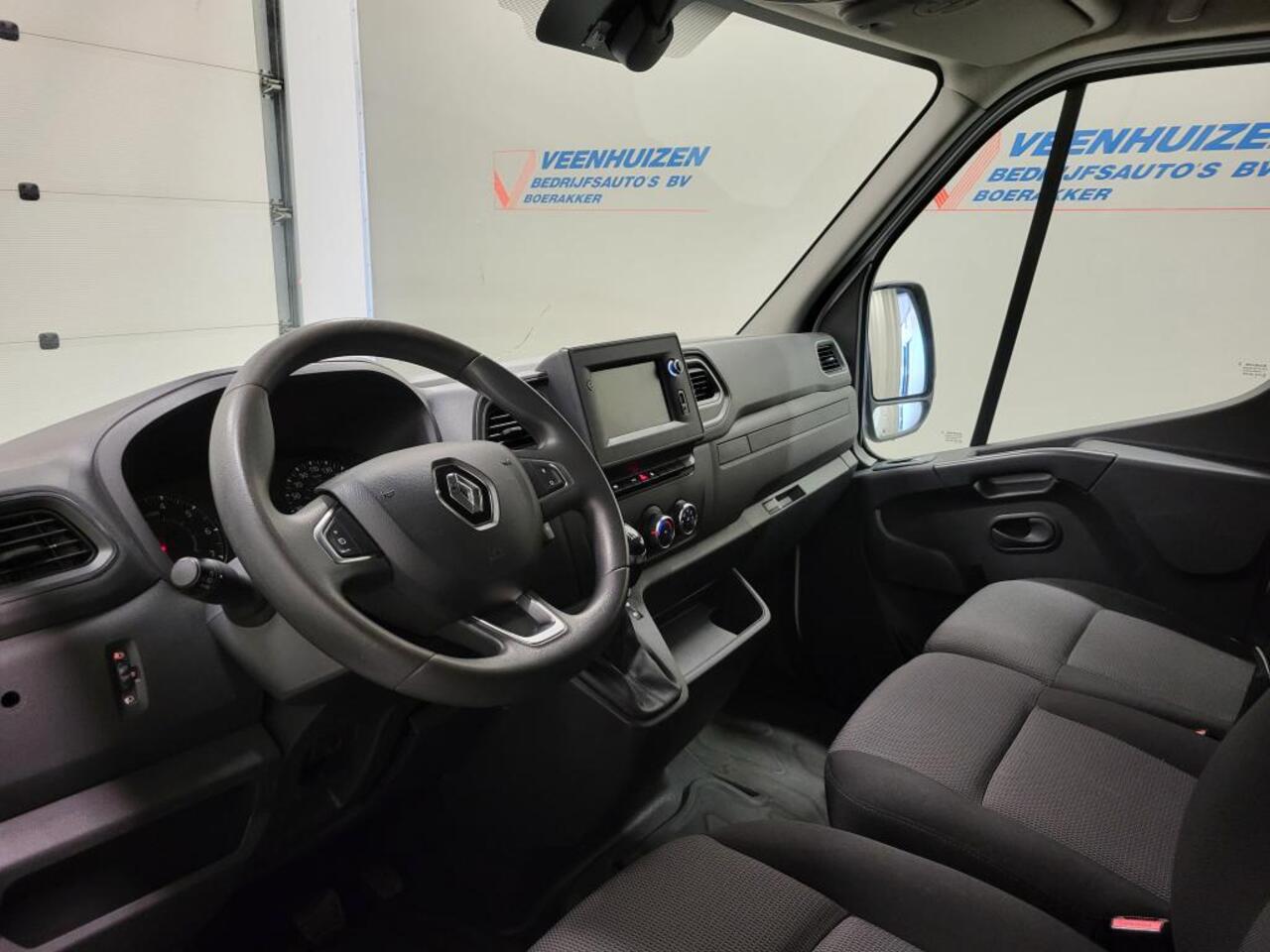 Renault MASTER 2.3dCi 136pk L2/H2 Imperiaal Trekhaak Euro 6!