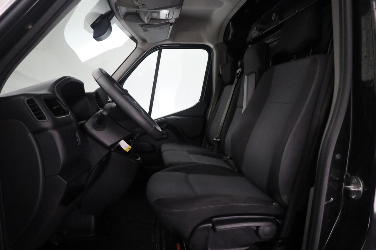 Renault MASTER T33 2.3 dCi 135 L2H2 Work Edition