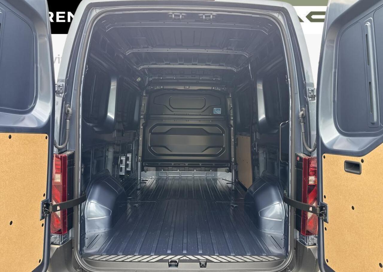 Renault MASTER T35 2.0 dCi 150 L2H2 Extra