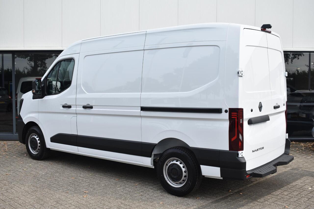 Renault MASTER T35 2.0 dCi 130pk L2H2 Advance | NIEUW | dubbele schuifdeur | Trekhaak | Allseason-banden | achteruitrijcamera | Navigatie