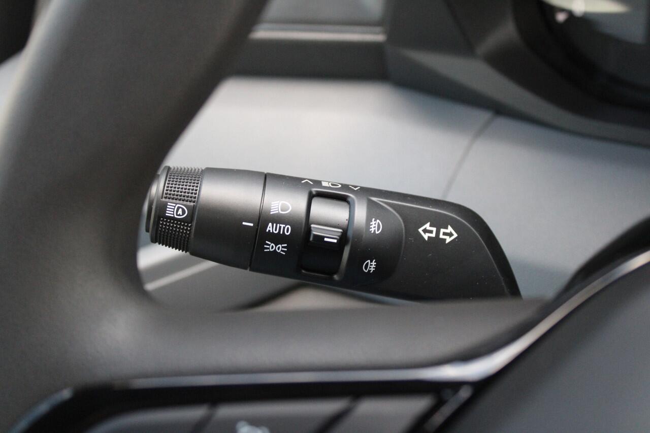 Renault MASTER T35 2.0 dCi 170pk L2H2 Extra - 2x Schuifdeur - Navigatie - Blind Spot - Camera - Stoelverwarming - Verwarmde voorruit - Rijklaar