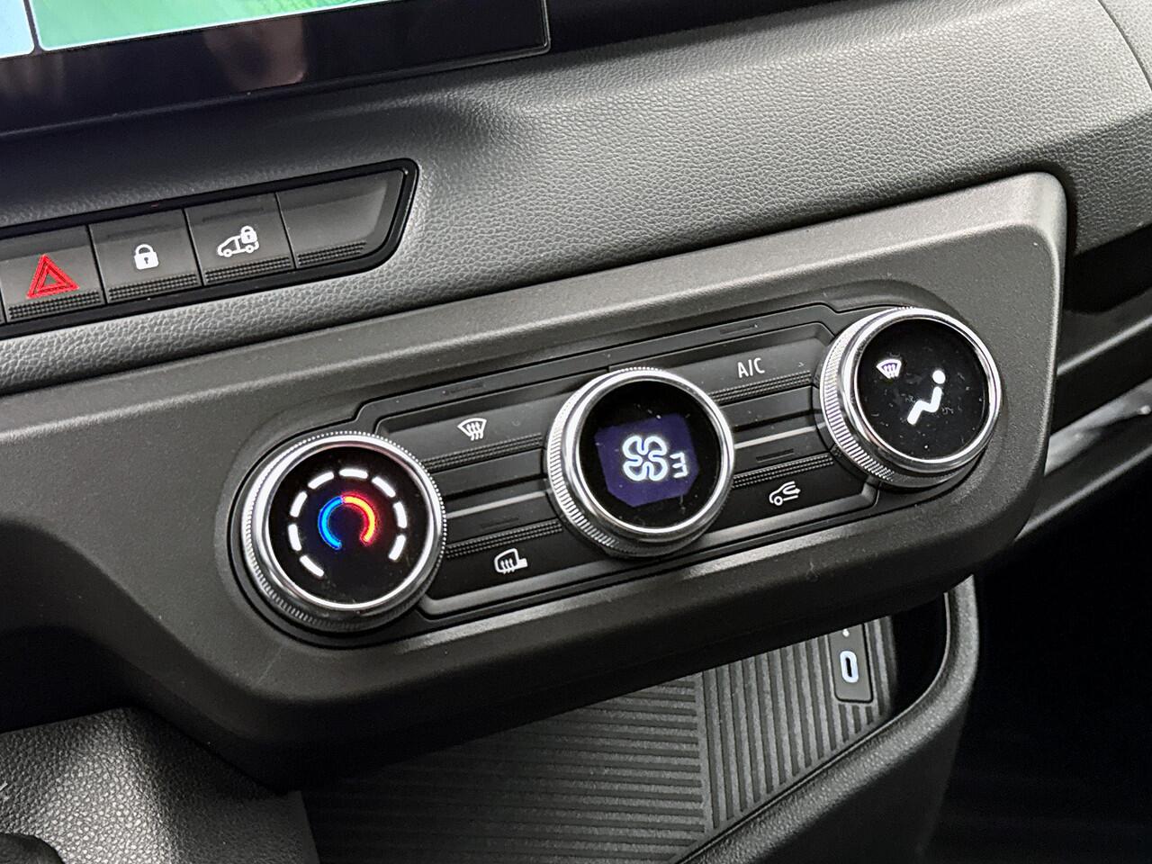 Renault MASTER T35 2.0 dCi 130 L2H2 Led Camera Carplay 130pk Cruise control Dab radio