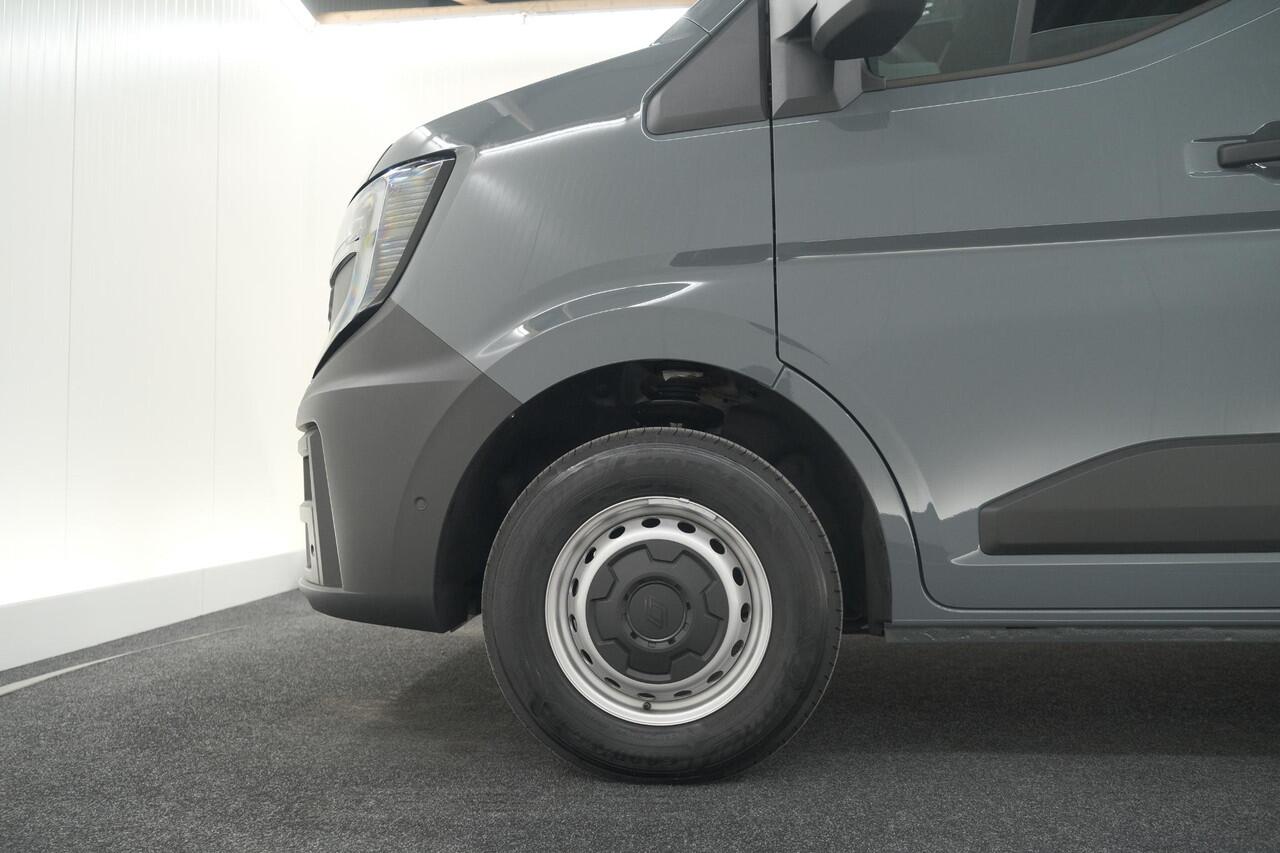 Renault MASTER T35 2.0 dCi 150 L2H2 Extra | Trekhaak | Camera | Vloerplaat | Apple Carplay