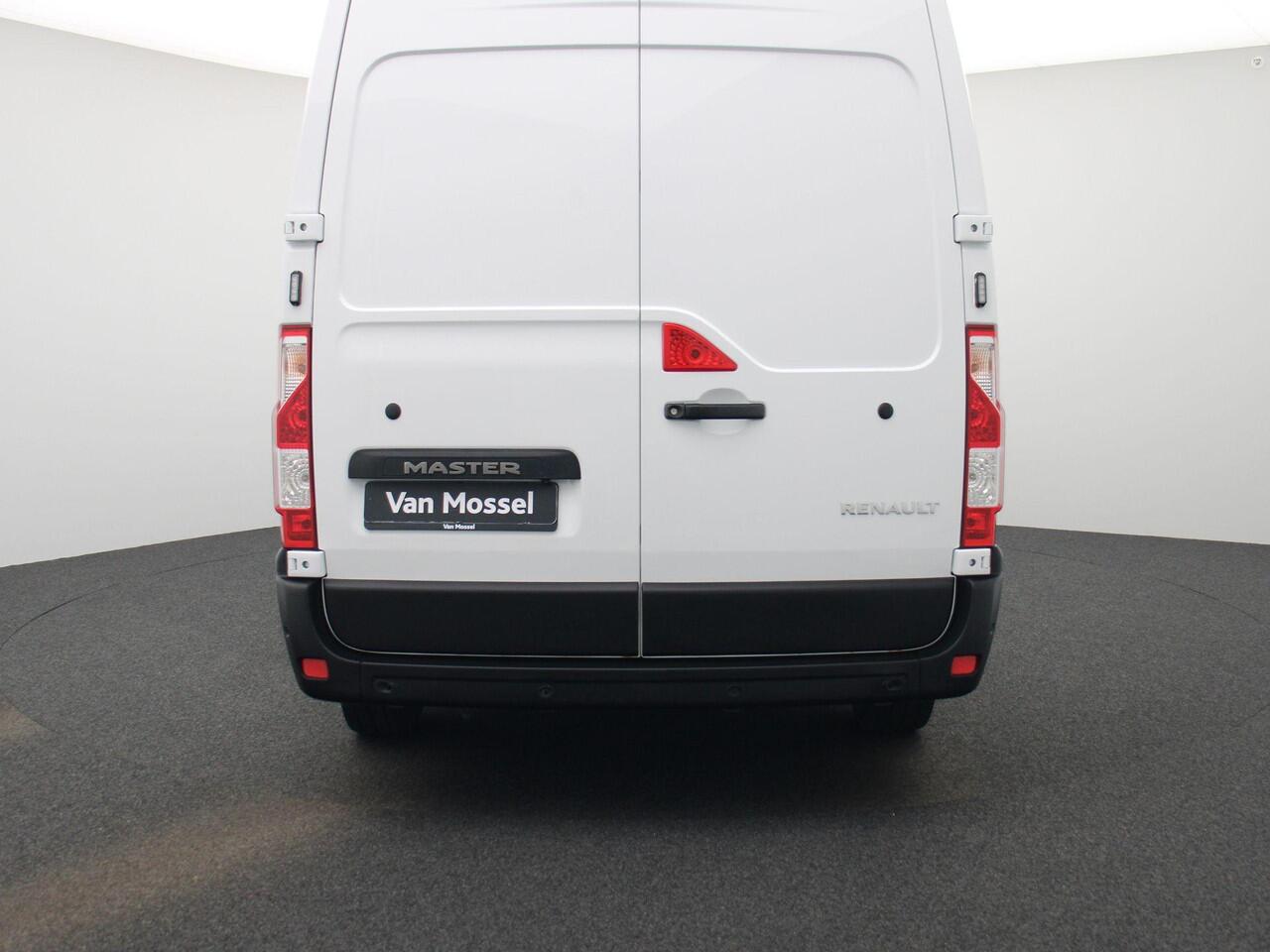 Renault MASTER T35 2.3 dCi 135 L3H2 Work Edition | Cruise Control | Airco | Achteruitrijcamera | Lederen bekleding | Schuifdeur Rechts