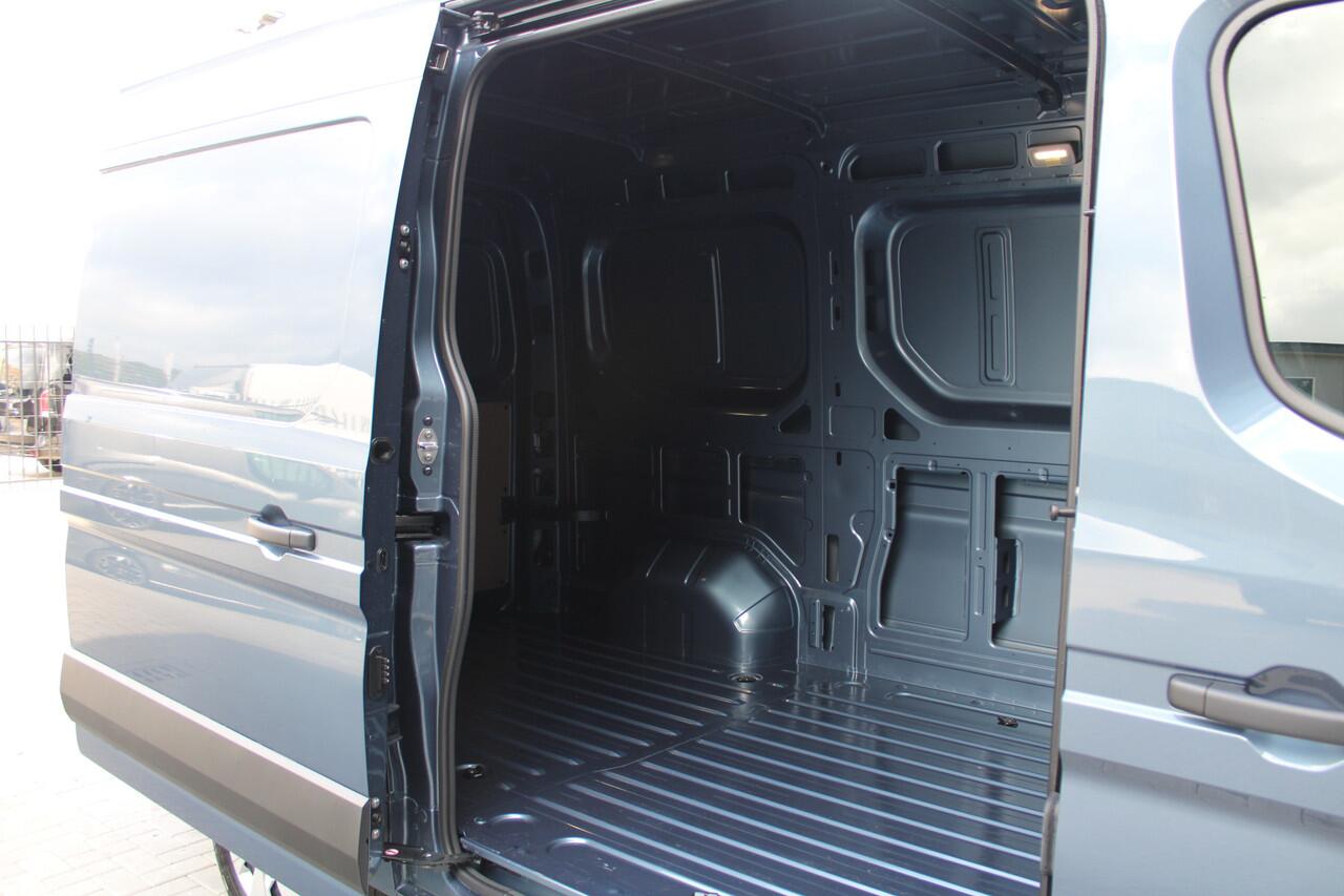 Renault MASTER T35 2.0 dCi 170pk L2H2 Extra - Navigatie - Blind Spot - Camera - Stoelverwarming - Verwarmde voorruit - Rijklaar