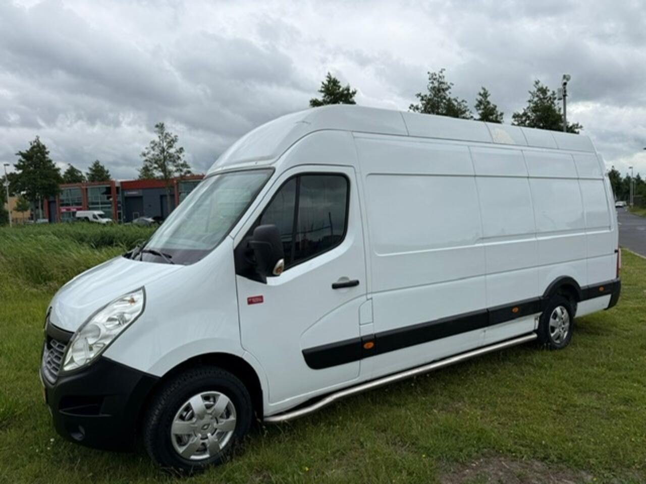 Renault MASTER T35 2.3 dCi L4H3 EL