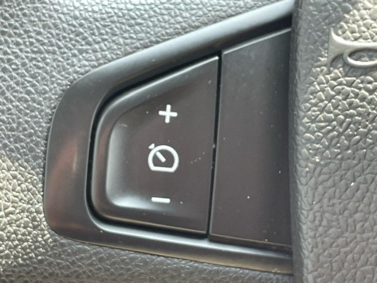 Renault MASTER 2.3 dCi 135 L2H2 Comfort ( Nissan Interstar) Airco, Cruise Control, Parkeersensoren, Radio, Blue Tooth, Laadruimte betimmering en vloer