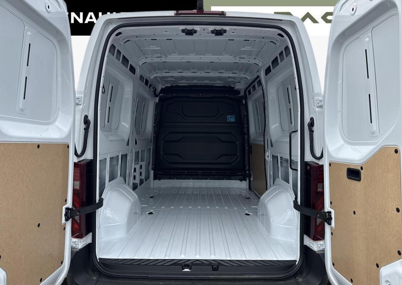 Renault MASTER T35 2.0 dCi 150 L2H2 Advance - vierseizoenbanden / additionele parkeerhulp / reservewiel / draadloze oplader