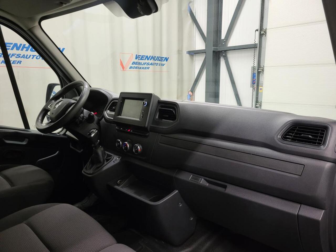 Renault MASTER 2.3dCi 136pk L2/H2 Imperiaal Trekhaak Euro 6!