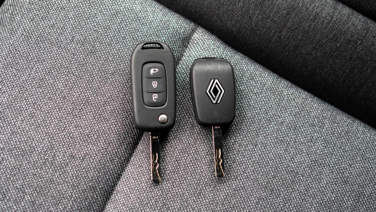 Renault MASTER T35 2.0 dCi 150 L3H2 Extra | Nieuw Model | Camera | Parkeersensoren | Apple Carplay | Navigatie