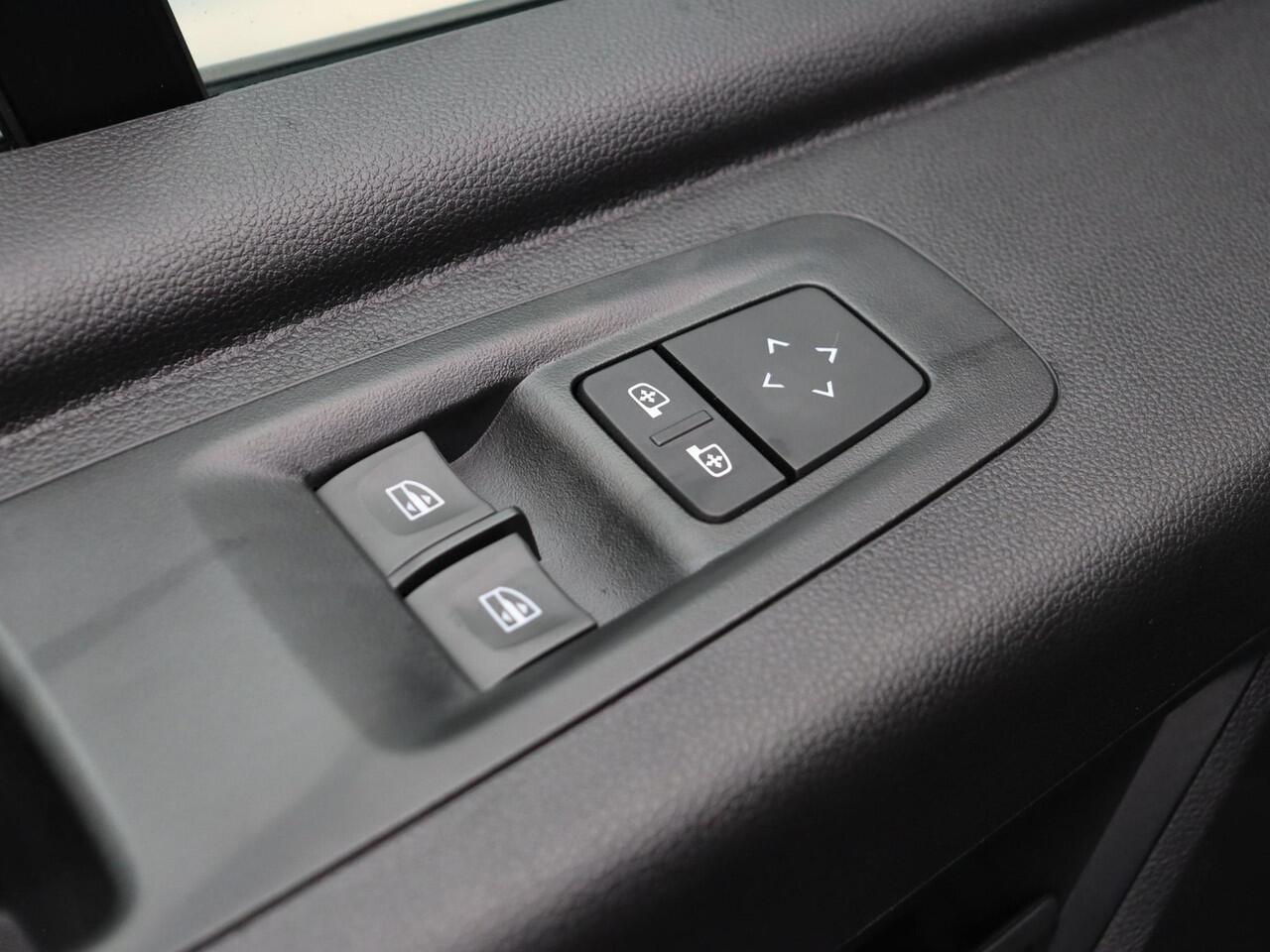 Renault MASTER T35 2.0 dCi 130 L2H2 Advance Inclusief laadruimte betimmering BPM vrij