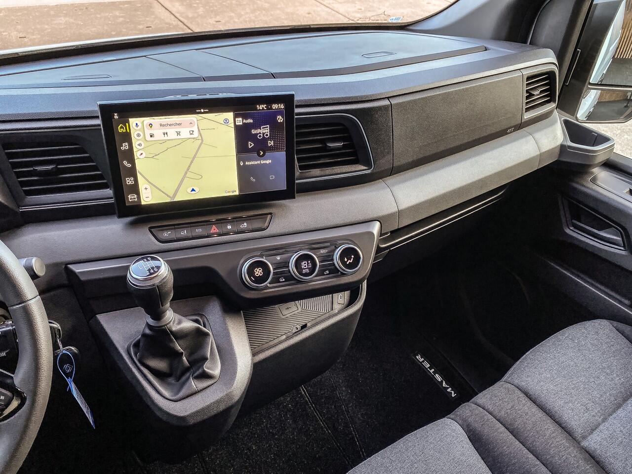 Renault MASTER T35 2.0 dCi 170PK L2H2 Extra | BPM VRIJ! | R-LINK | STOELVERWARMING | CAMERA | BETIMMERING |