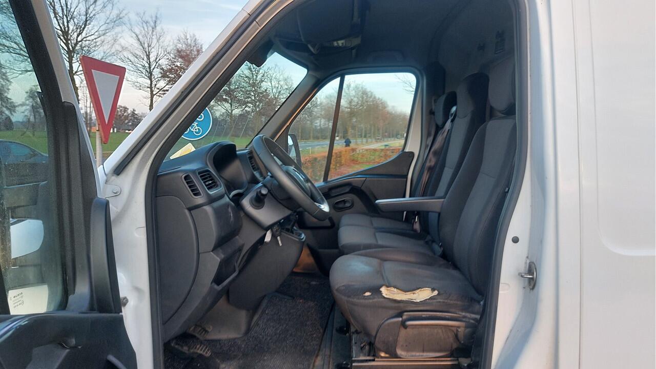 Renault MASTER T35 2.3 dCi 135 L3H2 Work Edition AIRCO BJ 2021