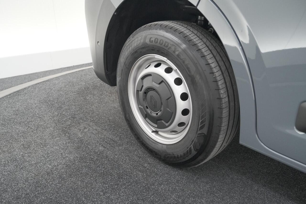 Renault MASTER T35 2.0 dCi 150 L2H2 Extra | Trekhaak | Camera | Vloerplaat | Apple Carplay