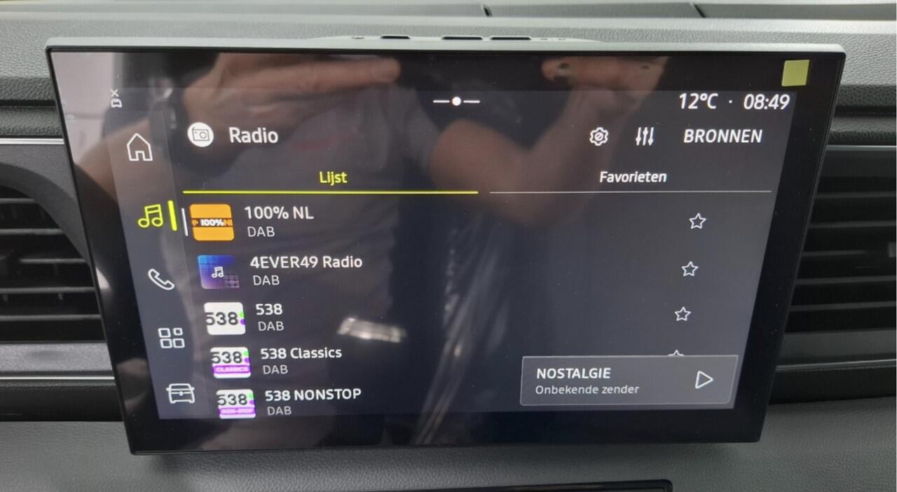 Renault MASTER T35 2.0 dCi 170 L2H2 Extra 2 keer schuifdeur / Laadruimte betimmering / Trekhaak / / All season