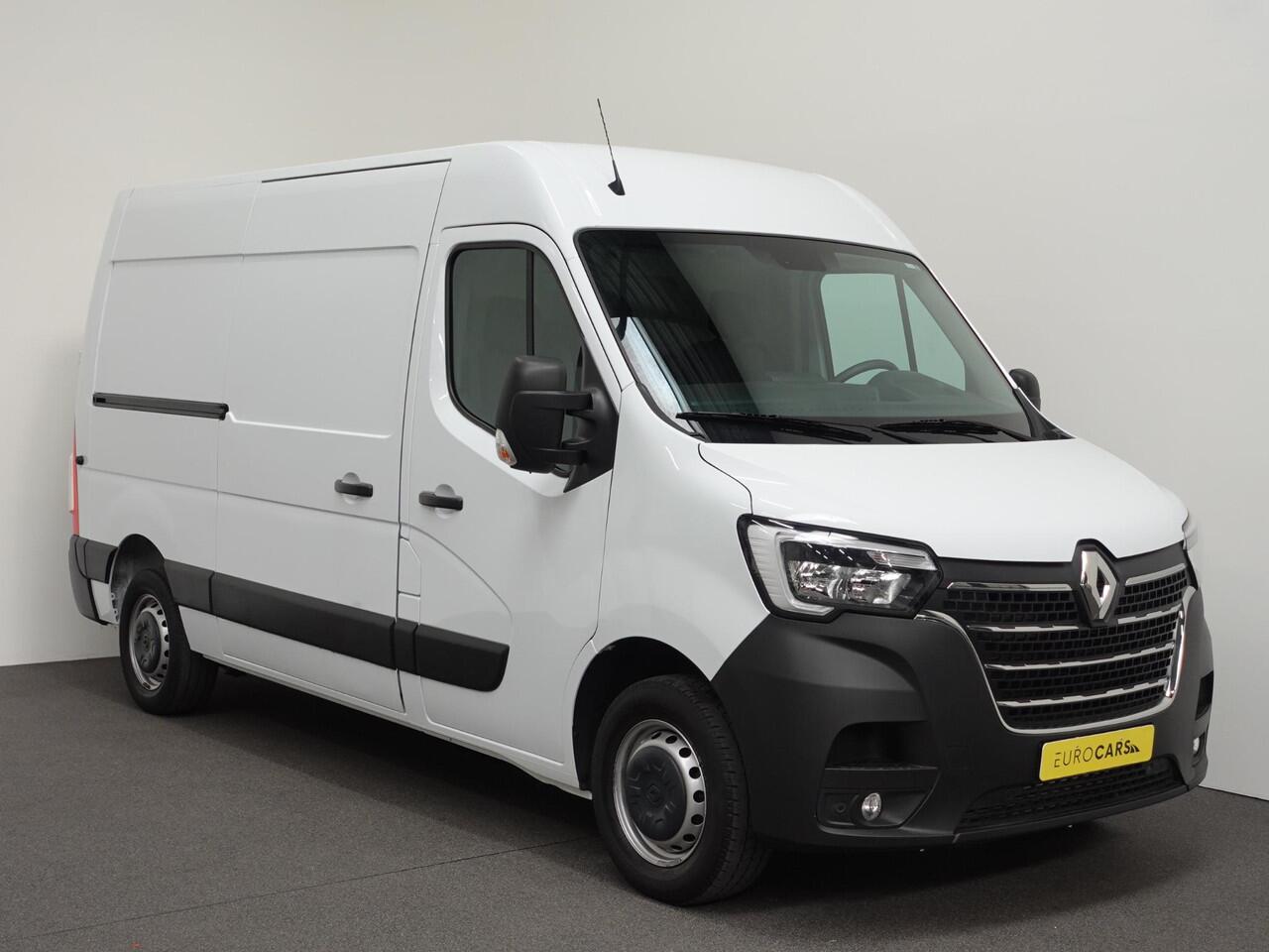 Renault MASTER T35 2.3 dCi 135PK L2H2 Airco Cruise Control Camera Nav PDC V+A Trekhaak 270° Deuren