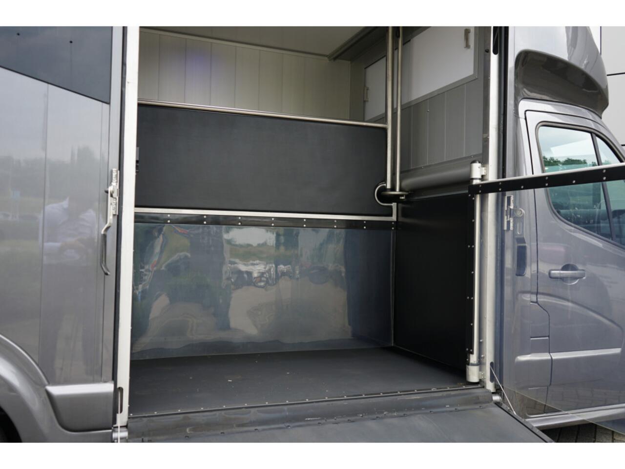 Renault MASTER 2 paards vrachtwagen | Roelofsen Parados | Horsetruck | B rijbewijs | Ex BTW Roelofsen Parados | Paardenwagen | Horsetruck | Euro 6 |