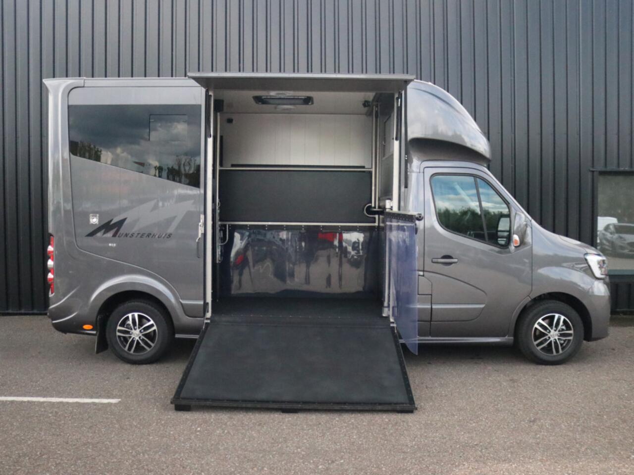 Renault MASTER T35 2.3 dCi 165 L3 EL Energy *Roelofsen Horsetruck* - Paardenwagen - Incl. camera's binnen + buiten