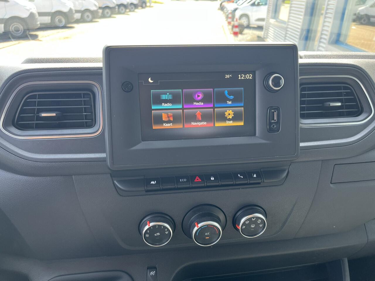 Renault MASTER T35 2.3 dCi 135 L2H2 Work Edition