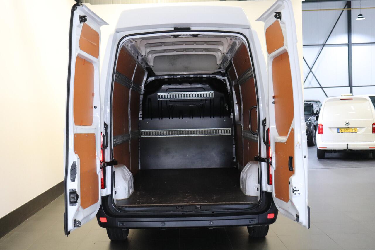 Renault MASTER 2.3 dCi 135PK L3H3 - EURO 6 - Airco - Navi - Cruise - ¤ 15.900,- Excl.